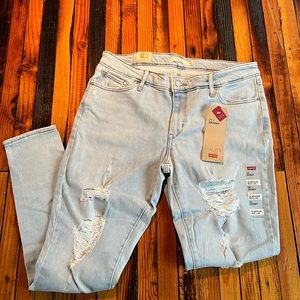 Levi’s 711 skinny jeans